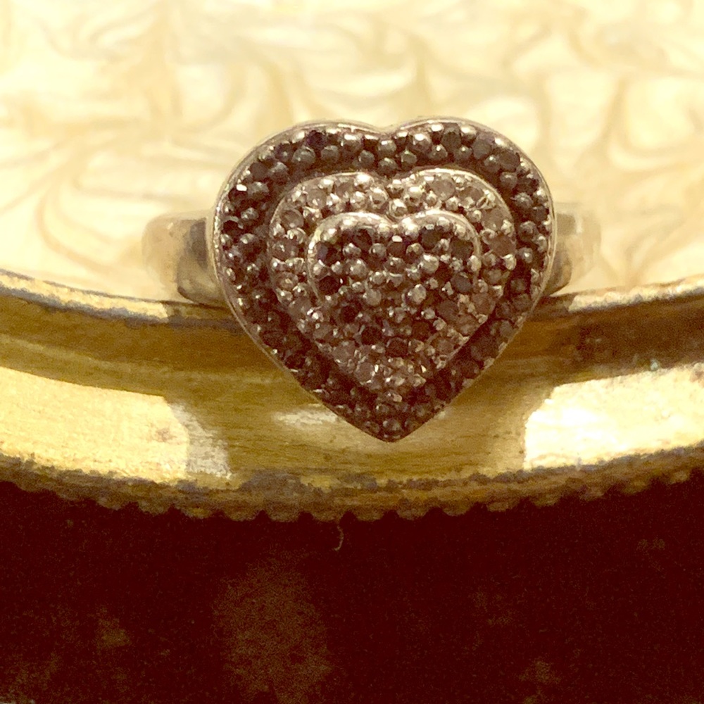 925 Sterling Black/White Diamond Chip Heart Ring